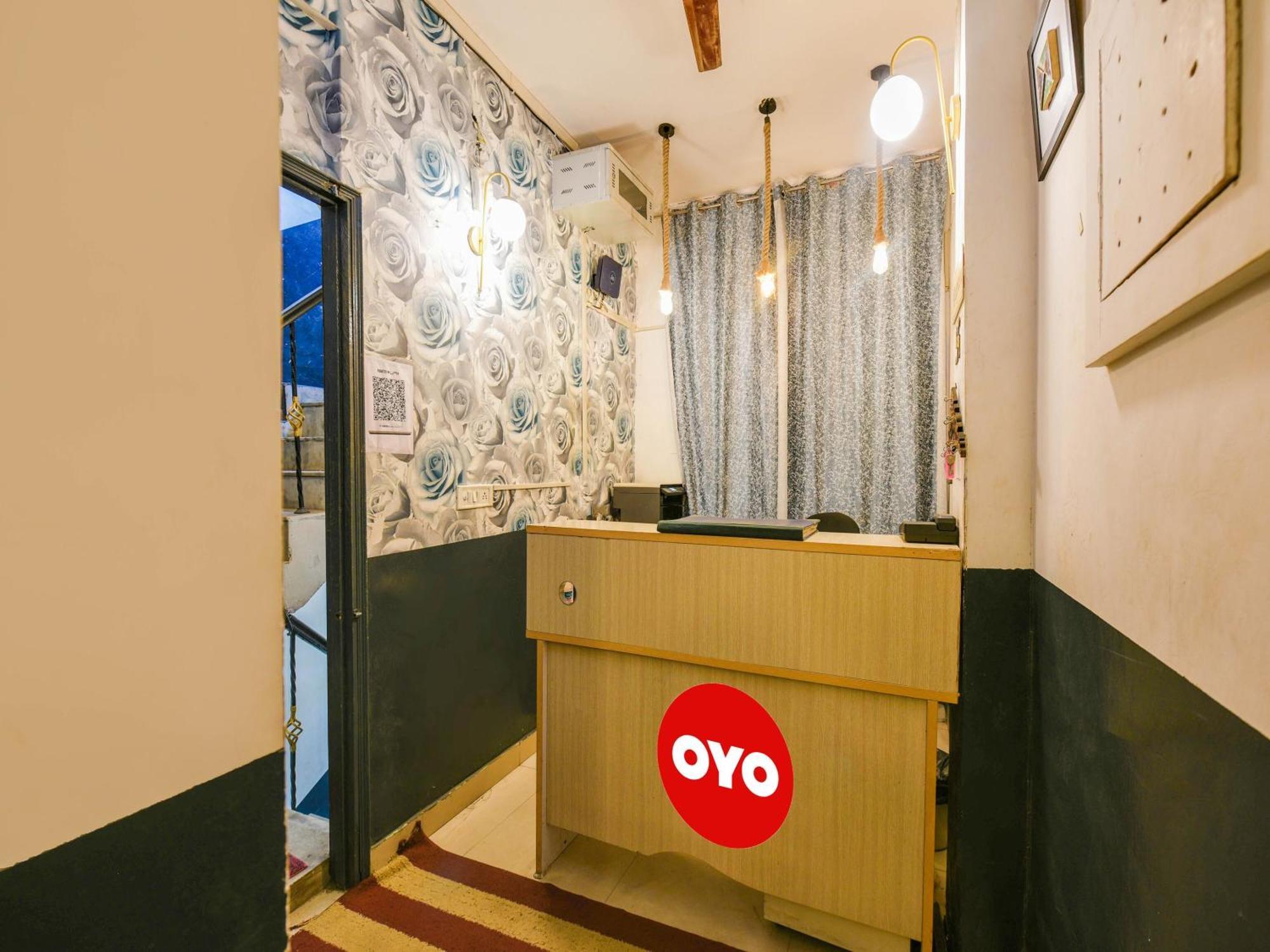 Hotel O Unique Delhi Home Stay New Delhi Exterior photo